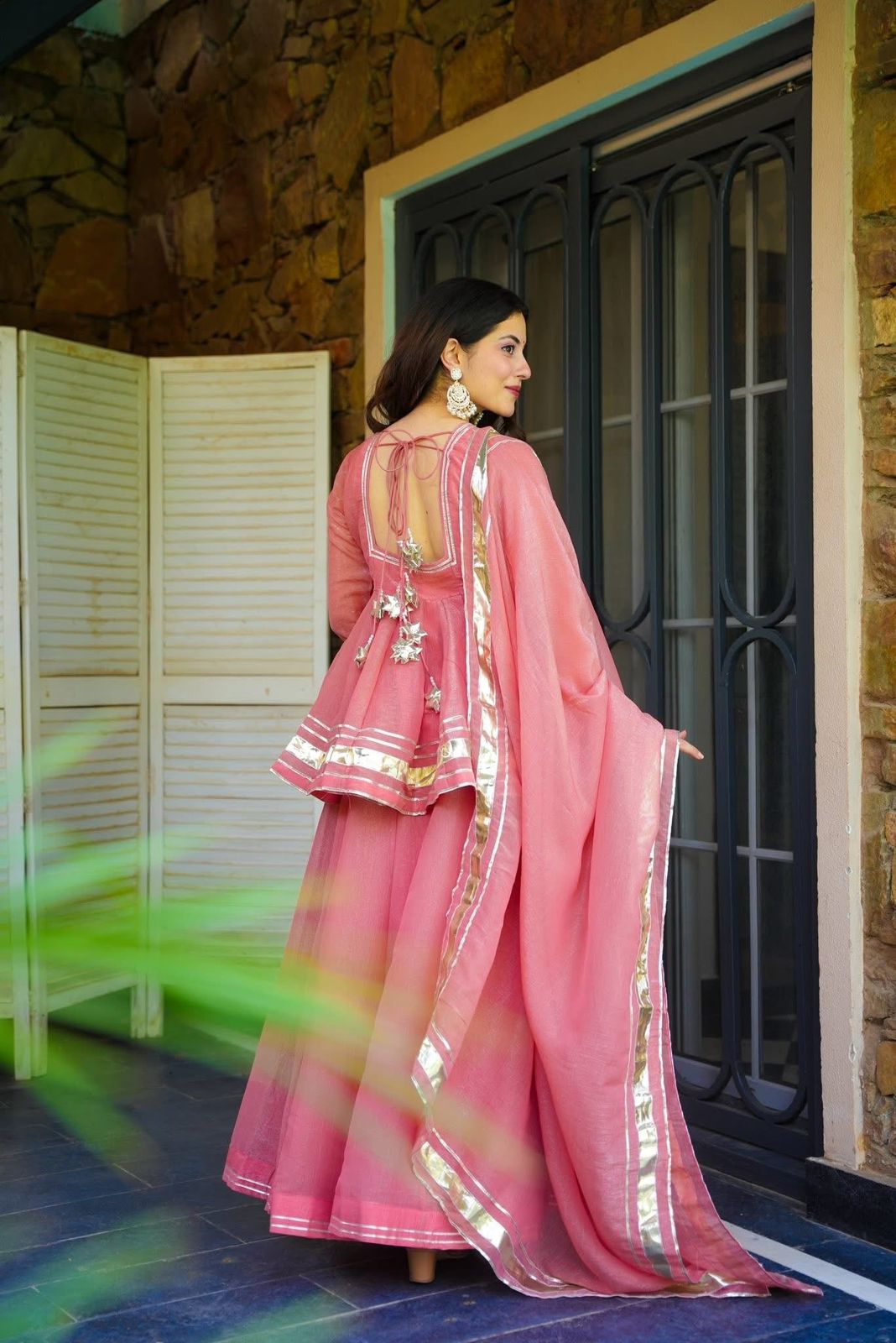 Naqsh Nazrana Sharara Set