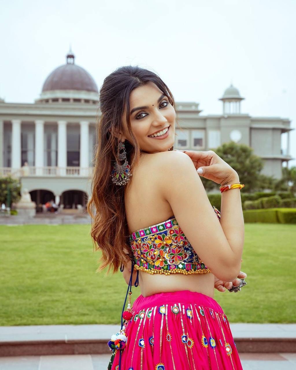 Kachhi Work Navratri Lehenga Choli