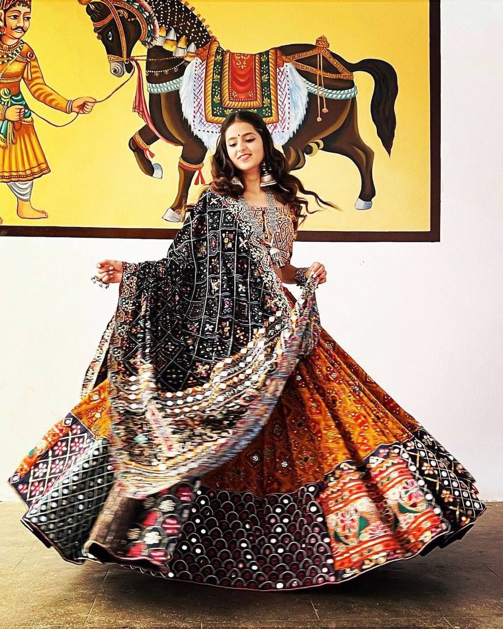 Jhuhi Glamour Navratri Lehenga Choli