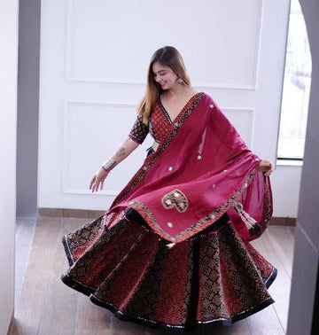 Nira Festive Navratri Lehenga Choli With Store Images